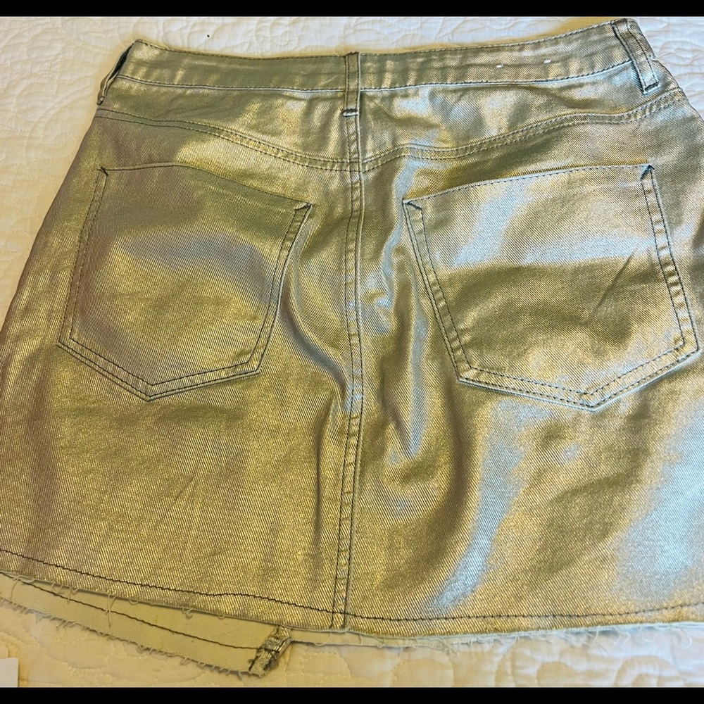 Forever 21 Metallic Silver Mini Skirt Party Festival‎ Rave Clubwear medium - Picture 2 of 3